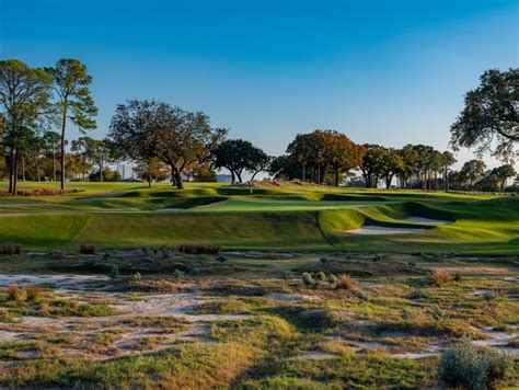 Hollow brook golf club - Oct 24, 2014 · Brook Hollow Golf Club Stronghold of the Elite. You happen upon Dallas’ most prestigious country club in a most unlikely part of town—sandwiched between a seedy stretch of Harry Hines and ...